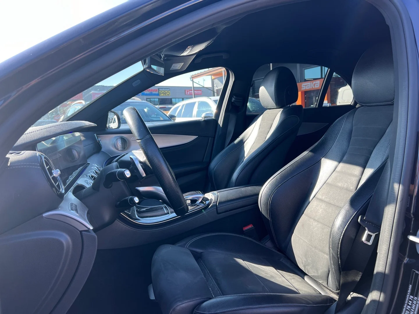 Car Image - 5Geb9m1OB2gBN4g7cWbpBY