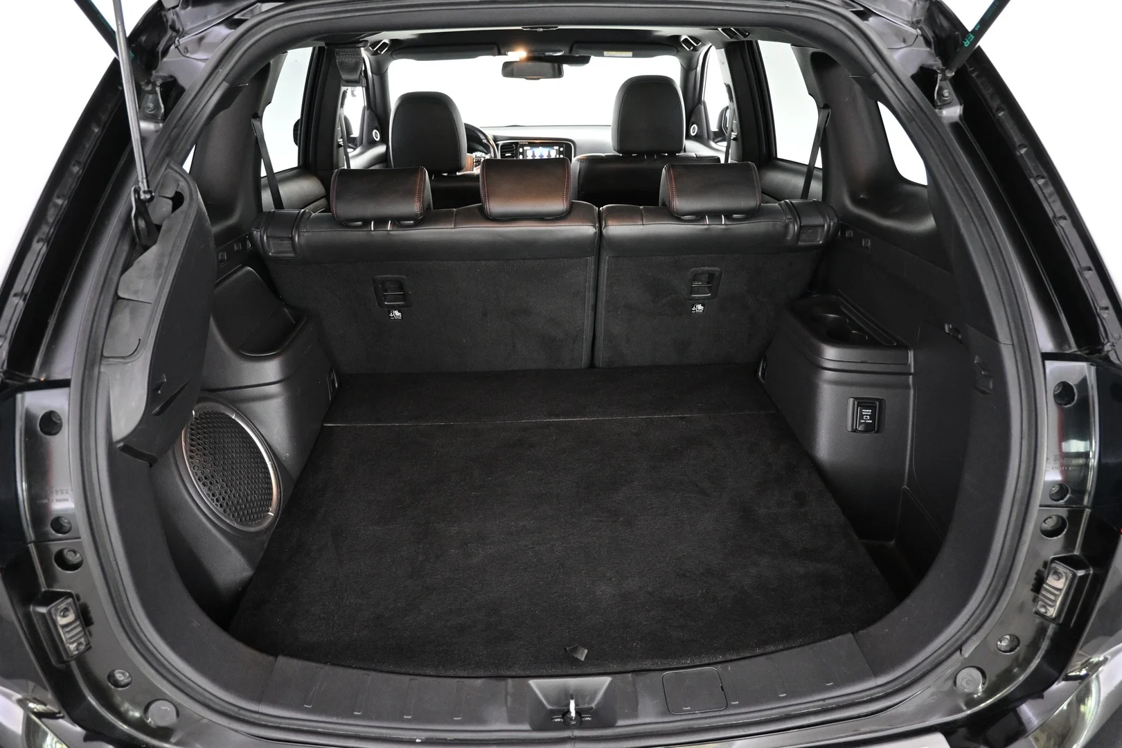Car Image - cKTjBQ2AMBD5ham8g9Rps