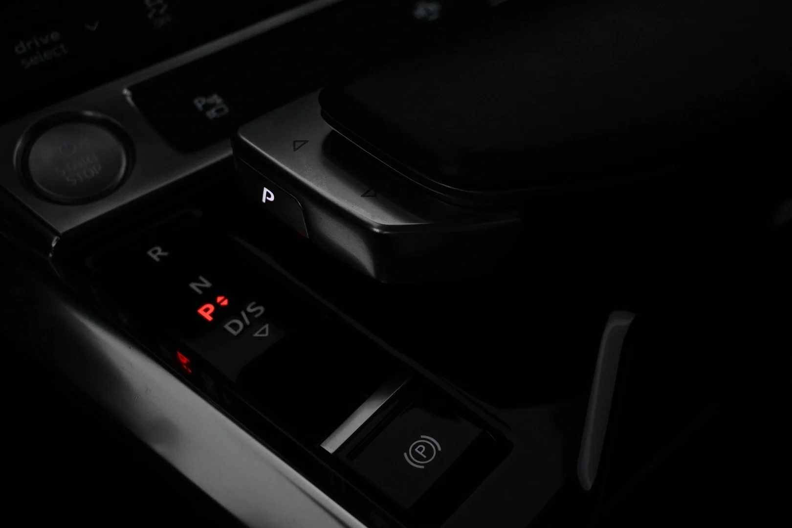 Car Image - Htc2THvdCdFAl6Khz5u7S