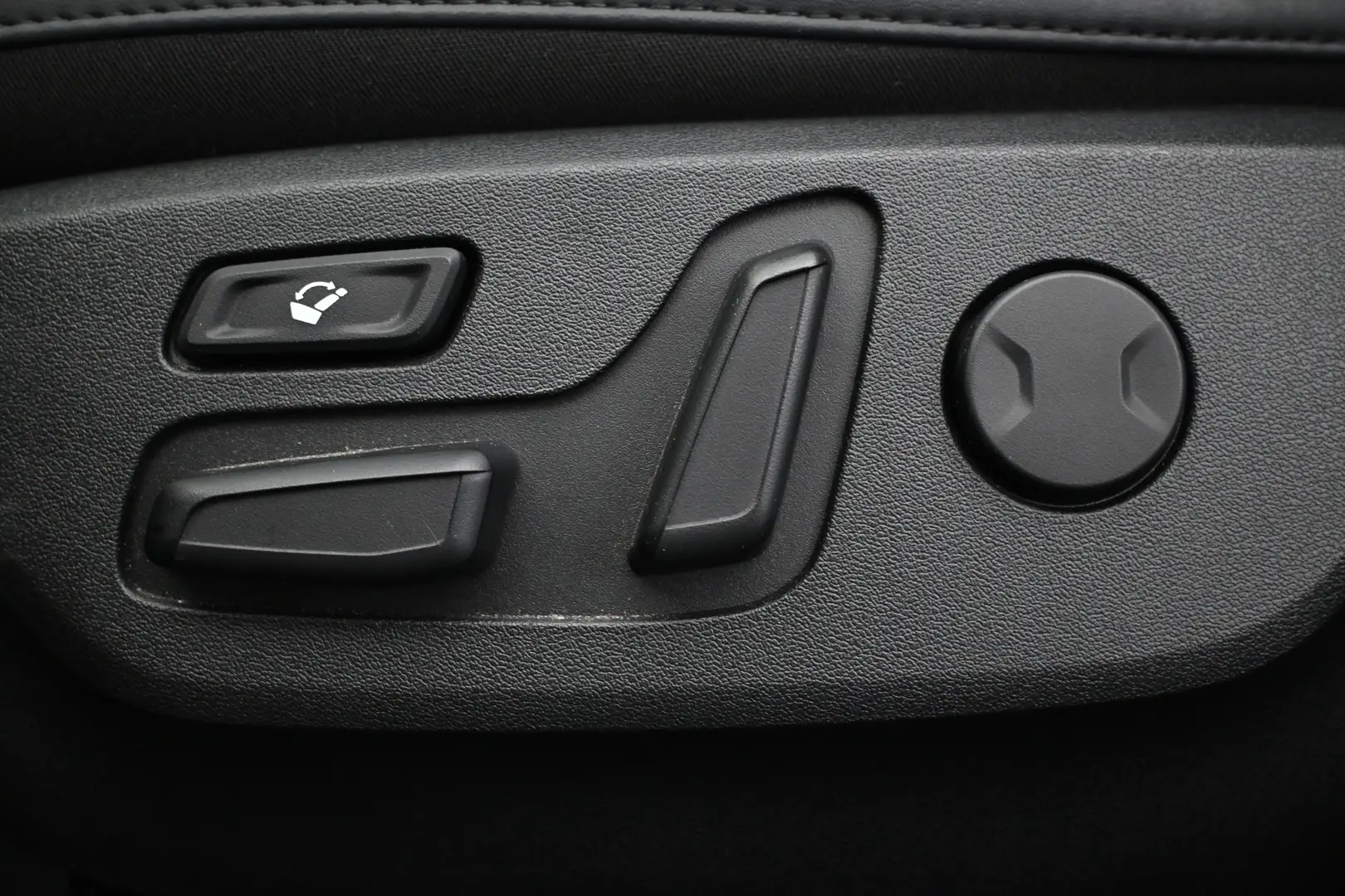 Car Image - 1MIKZOiPpbwBlA2MkQWFlk