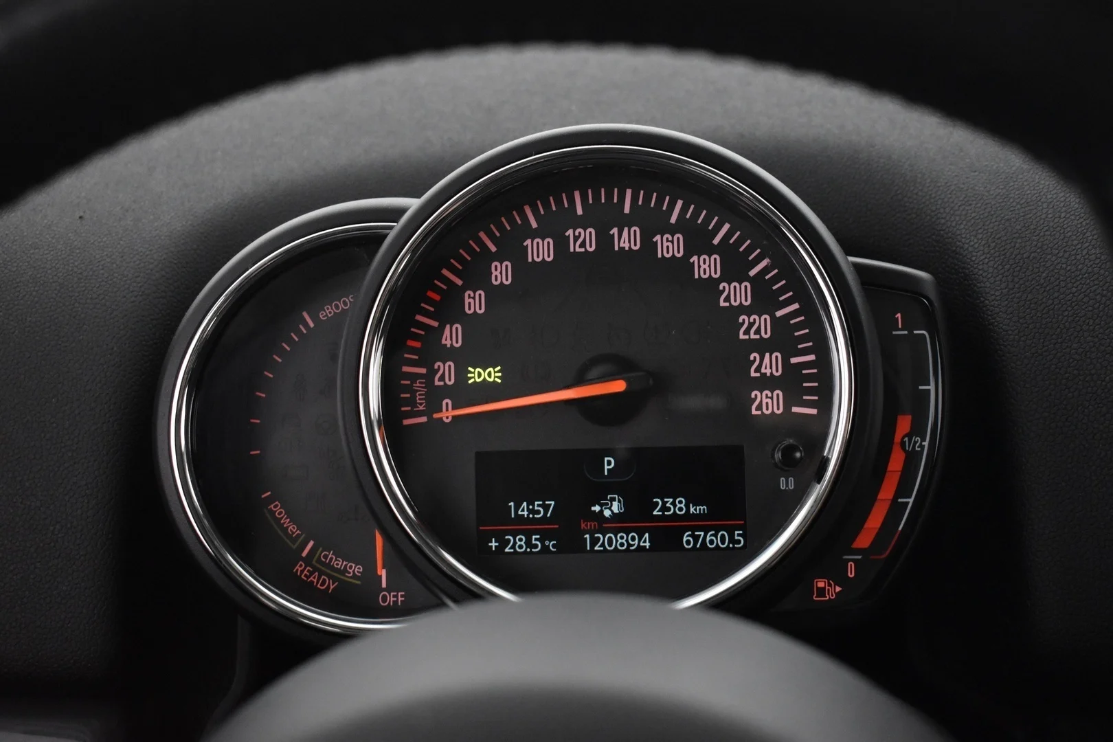 Car Image - 6L1h2K0UcVAehB6d9aBsfY