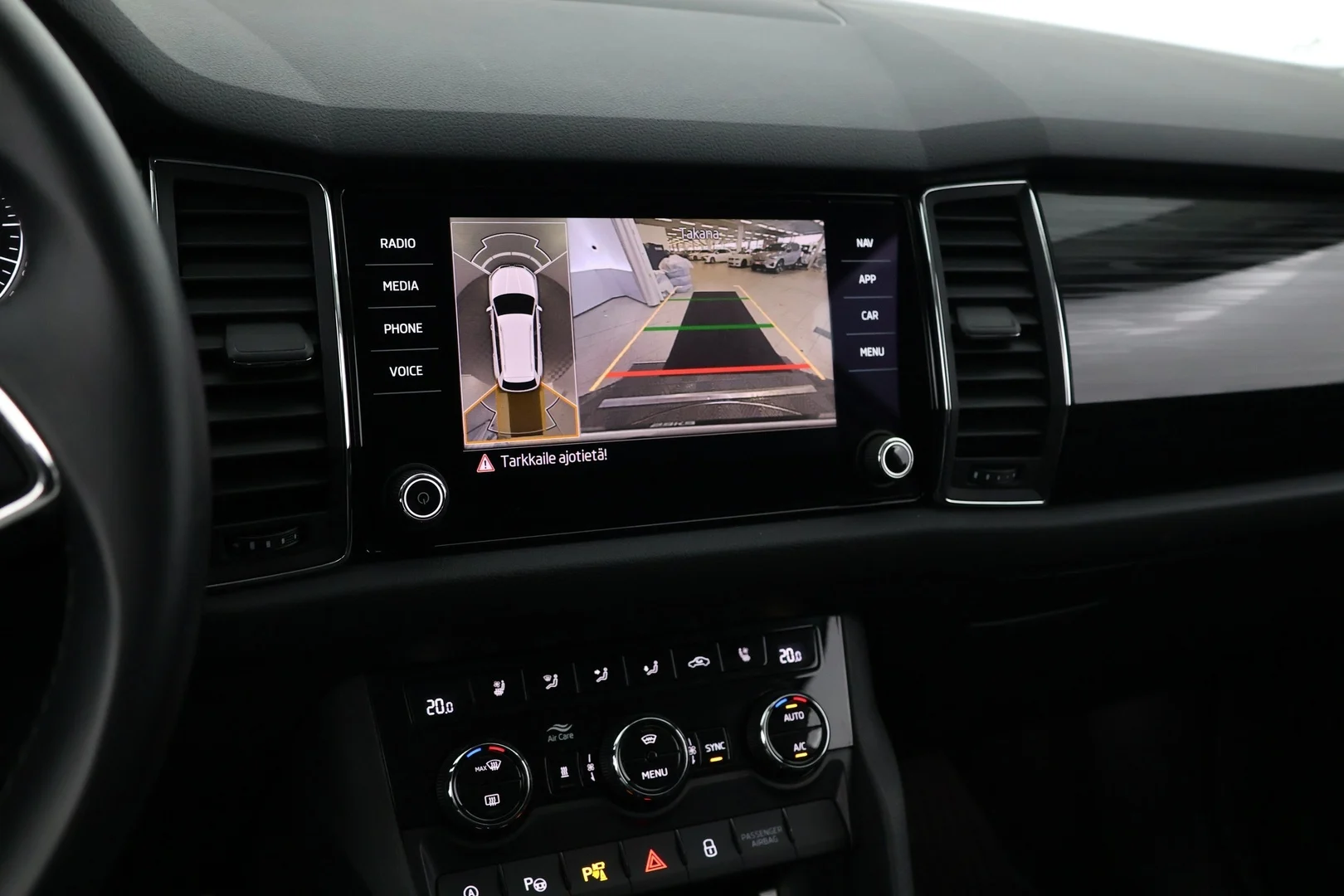 Car Image - J7rcaXnQawWLJkYEC69pM