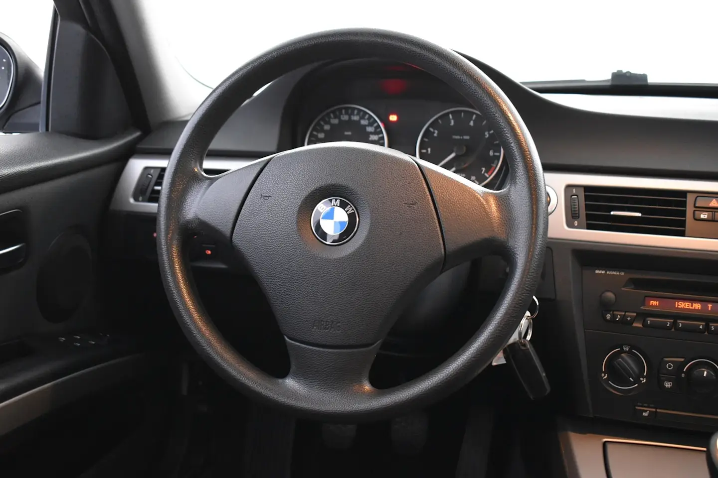 Car Image - 1tKI6T6MBNiGmynYdgencS
