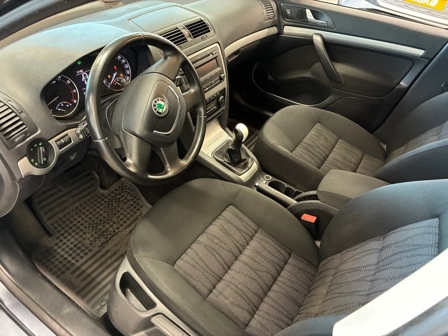 Car Image - 3VjYv7xQd9TqL2BMk6Mnge