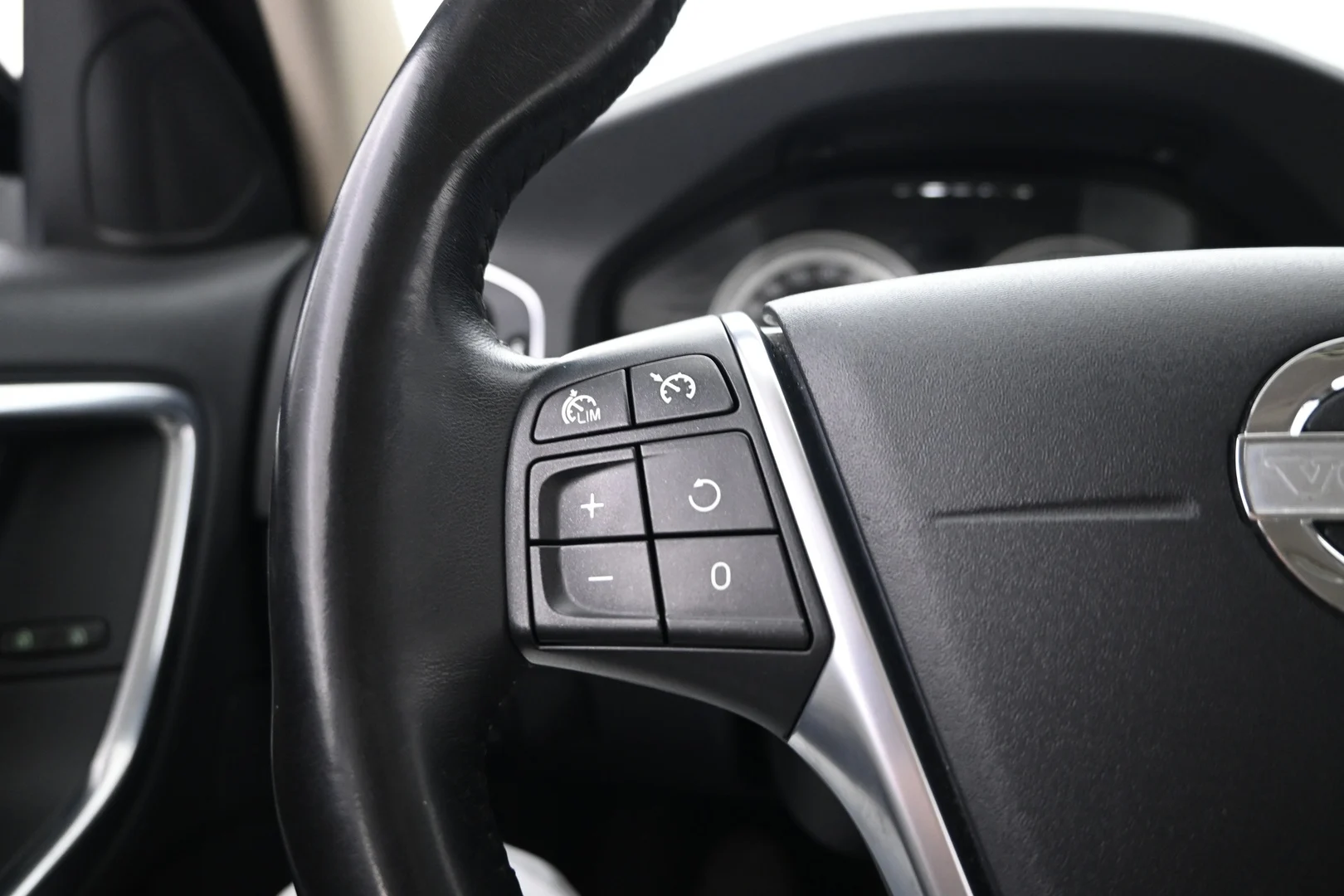 Car Image - 01wMe7ZFgh87vAqNZYT5kn