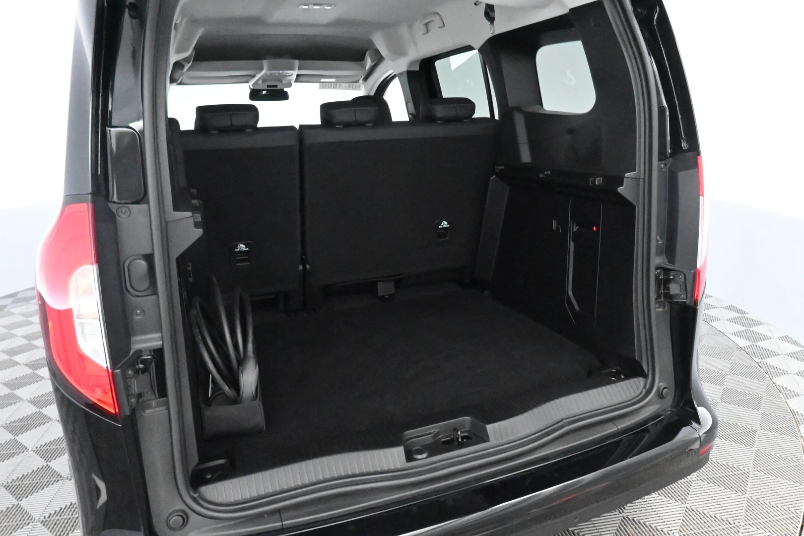 Car Image - 15eZISzVq3PFszvkshjr0V