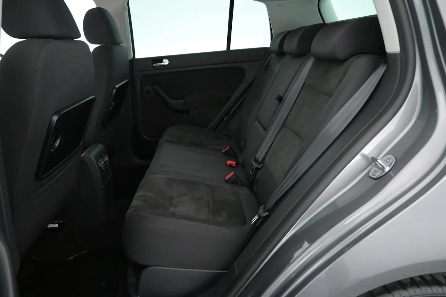 Car Image - 6I2hbpLMAWjQjxMWZDIC42
