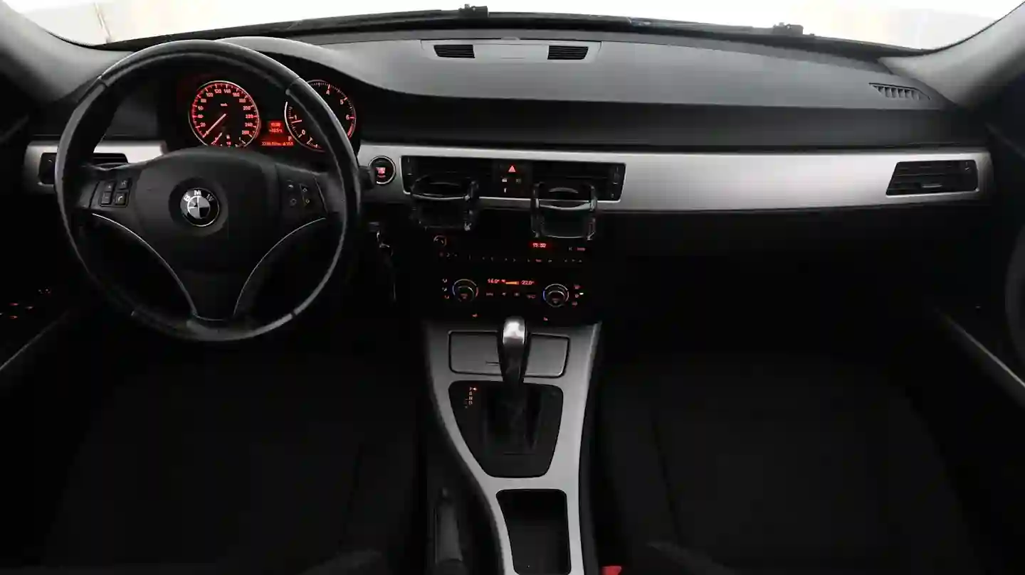 Car Image - 3PxLrYTDVwrmKaGubjnF9d
