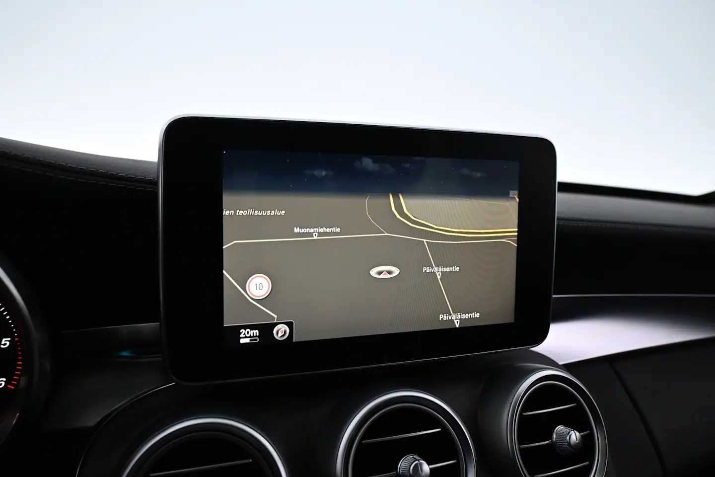 Car Image - se1VMIXdGUHLDtBpwiwz9