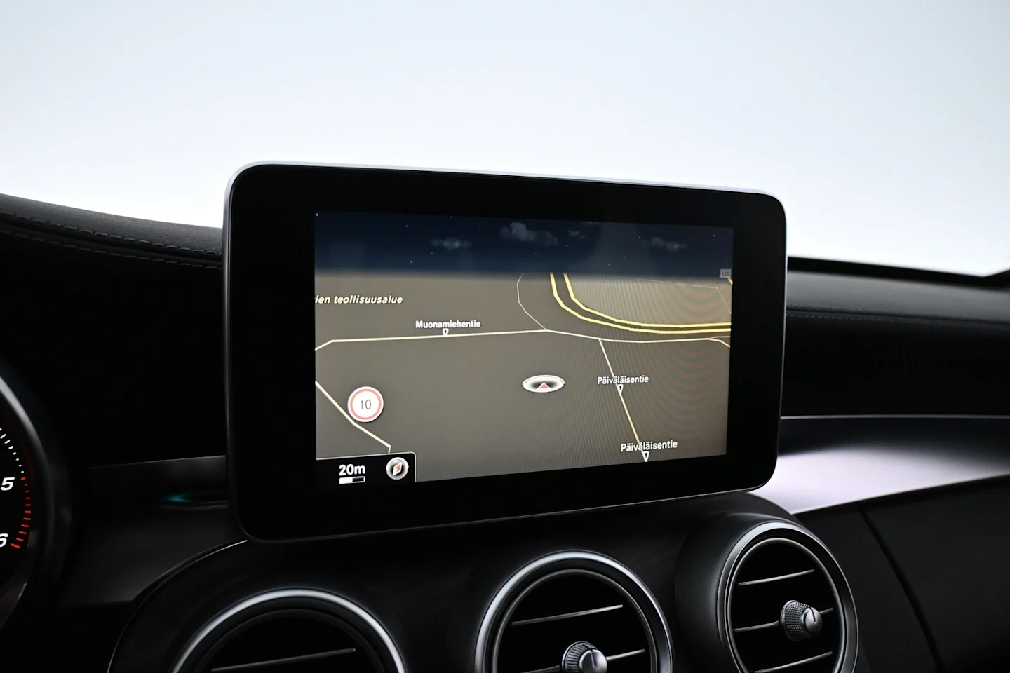 Car Image - se1VMIXdGUHLDtBpwiwz9
