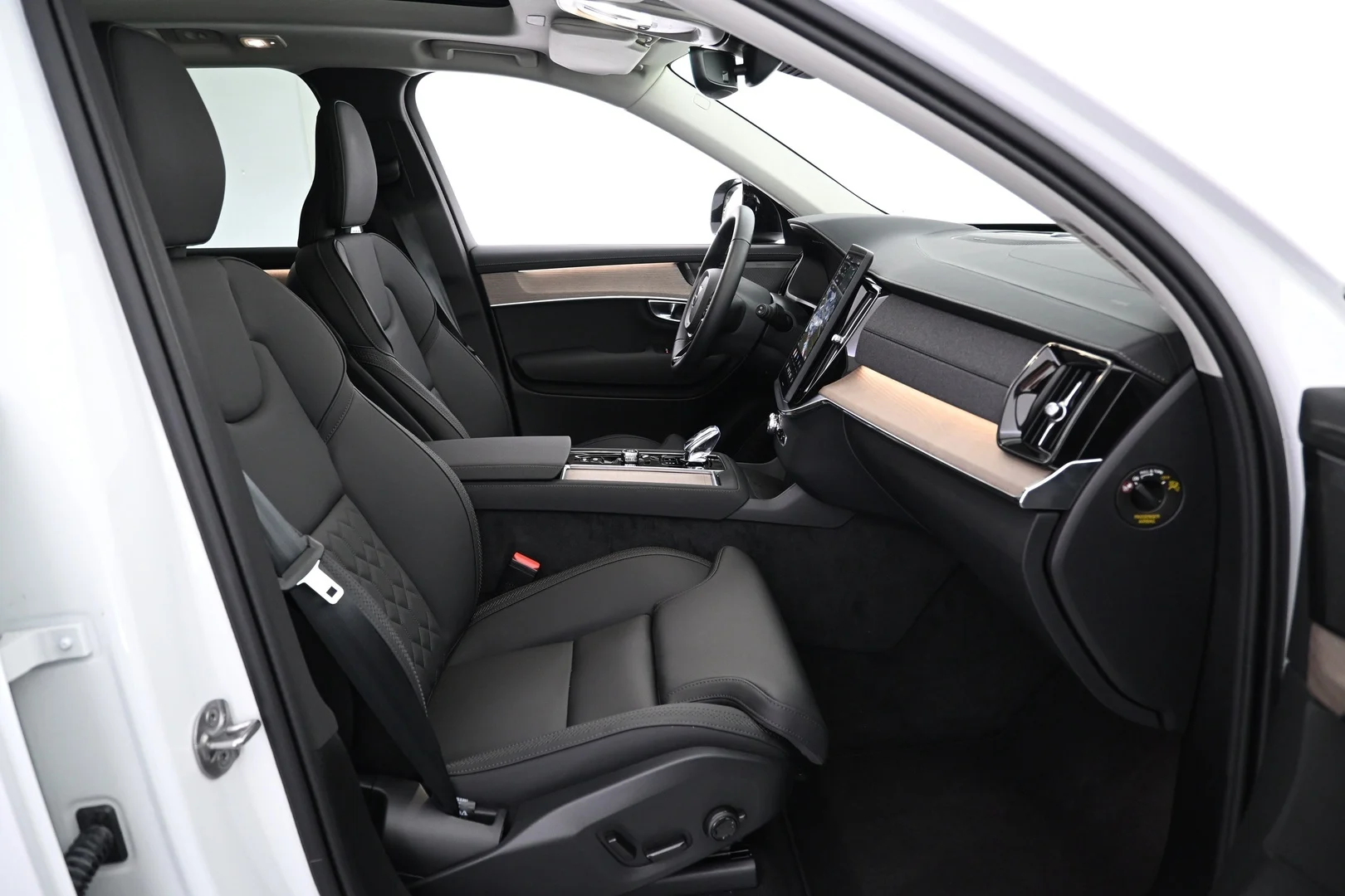 Car Image - 4qMos3p4gCX4cgaWfxib5e