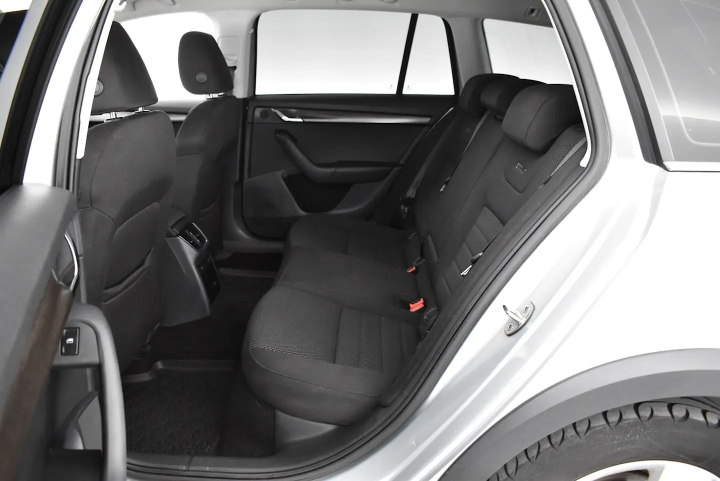 Car Image - 1spKpYHjhOrueLxOGQ0Zjv
