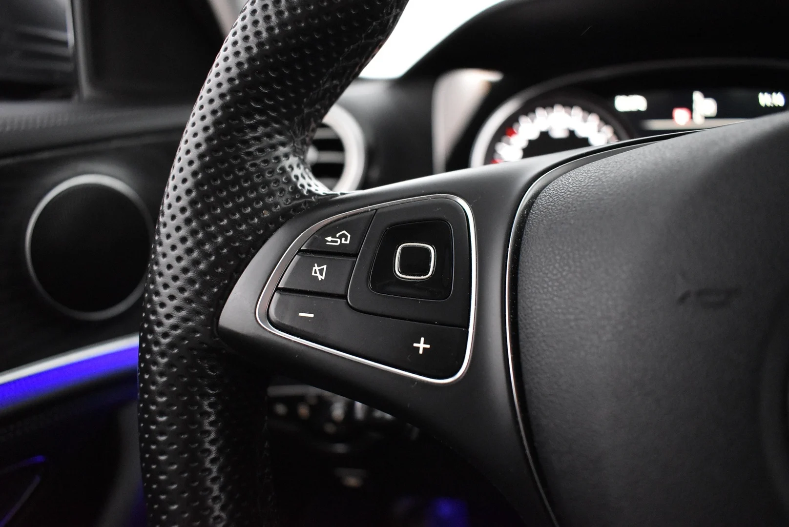 Car Image - 41GRjqWvMgLA26D4fSlhCv