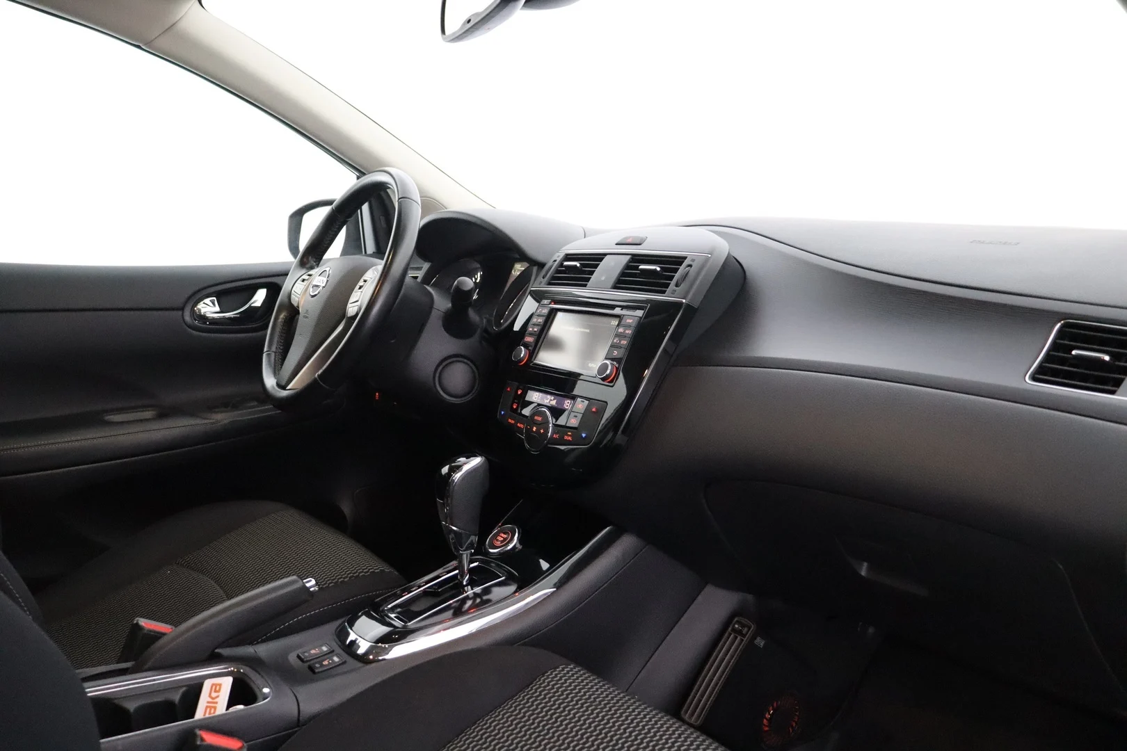 Car Image - 2ecwEkAPQnYgCUHltvwDOh