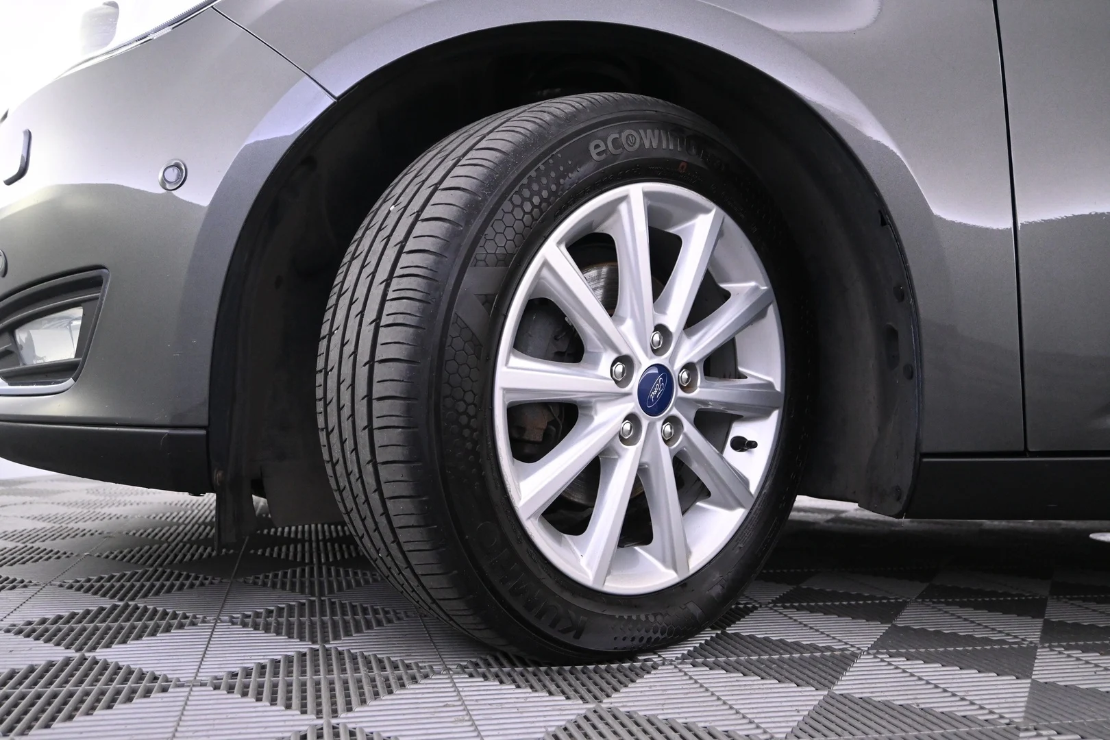 Car Image - 3rQxLCx9uEqPqc60eeO6od
