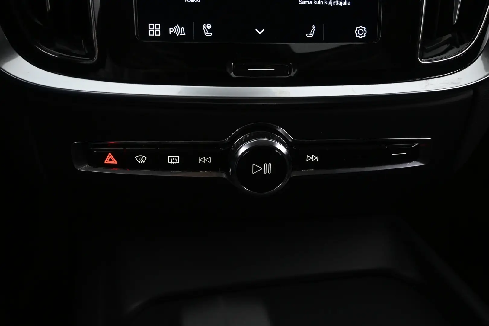 Car Image - 1KRxiIJaJqmbCF56xfIyKw