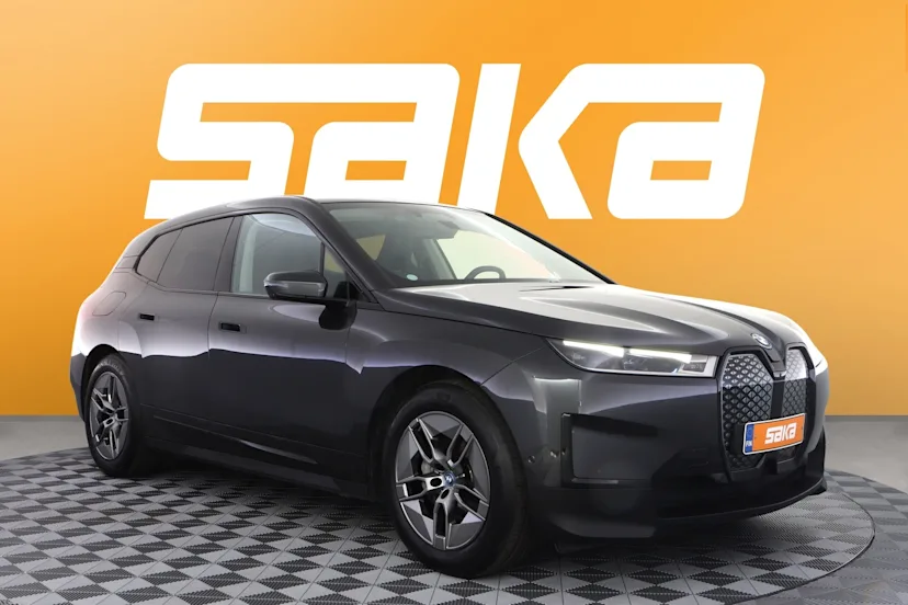 BMW iX