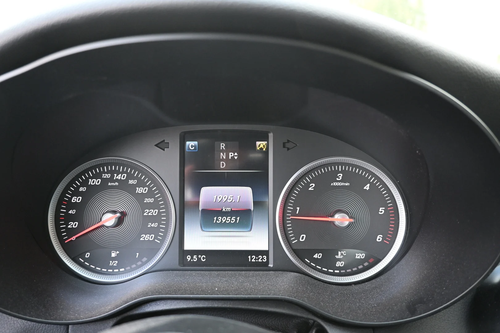 Car Image - 3ePo9bIywh3ByrWCmLWeyW