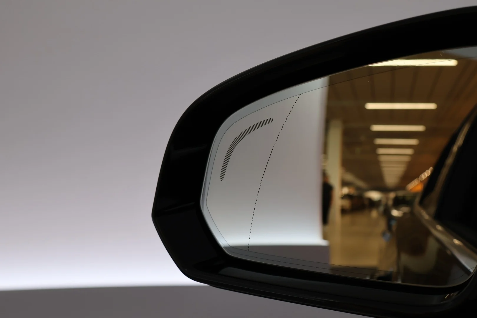 Car Image - 7fzjhR6SFswqB1RvdfoIaX