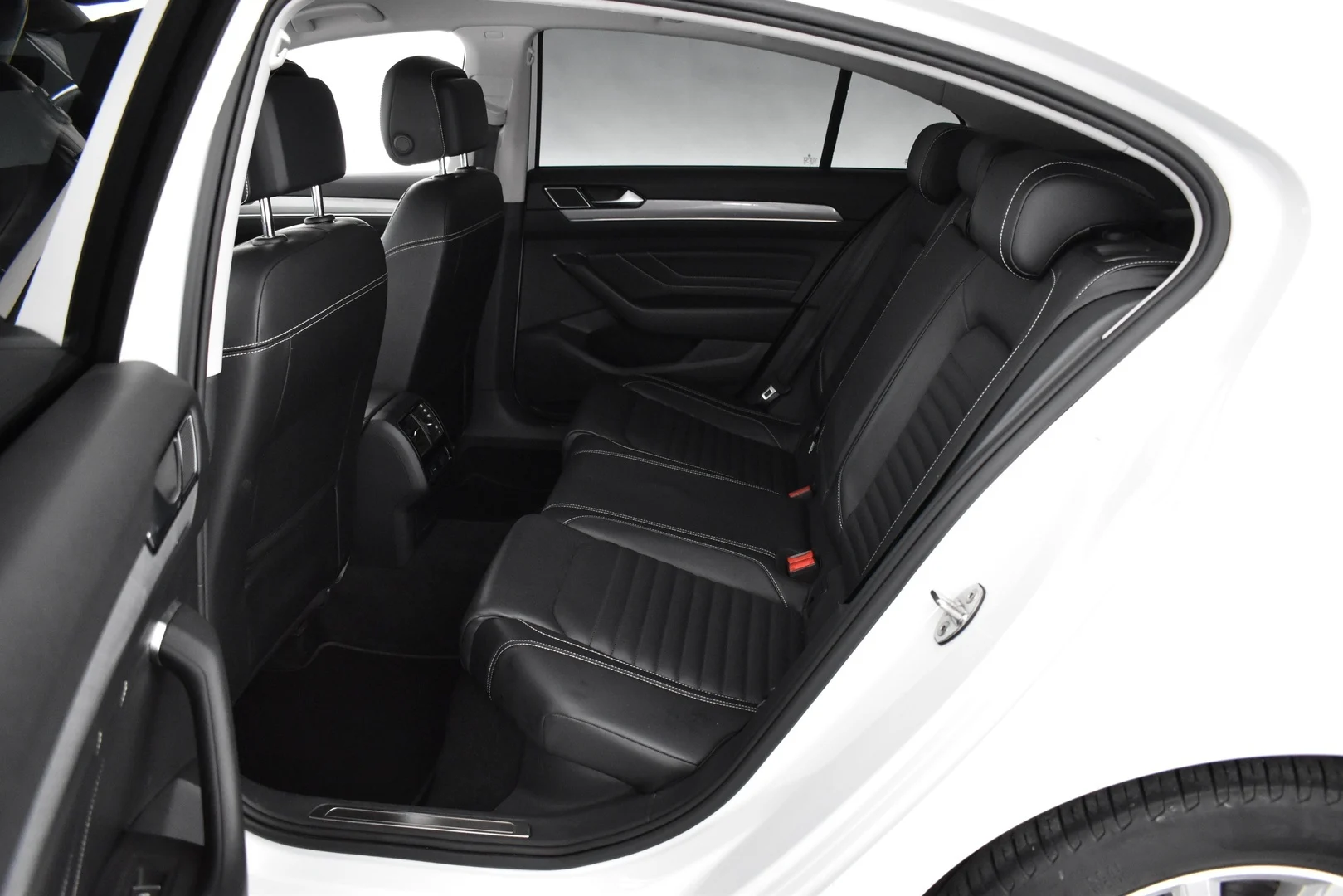 Car Image - 5kXnxKDKbmtKuM54jtUYa6