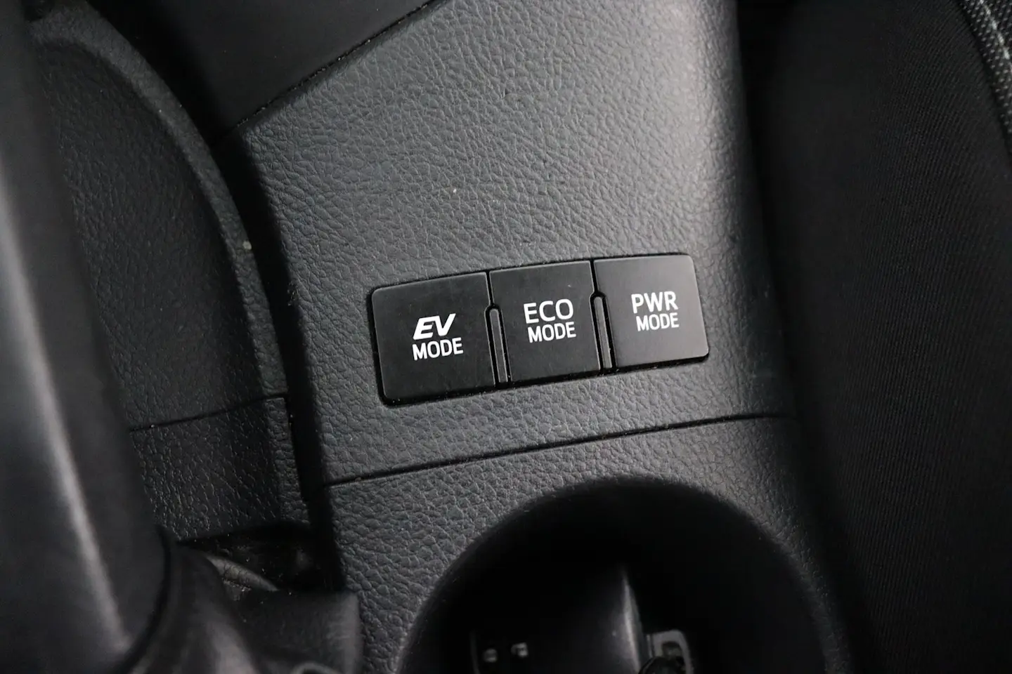 Car Image - bDUagT09HscdxbTbLY5tP