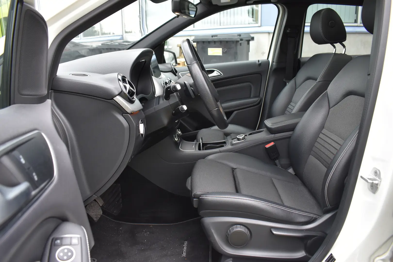 Car Image - 4NstZsOr23KuepZvtFEHsy