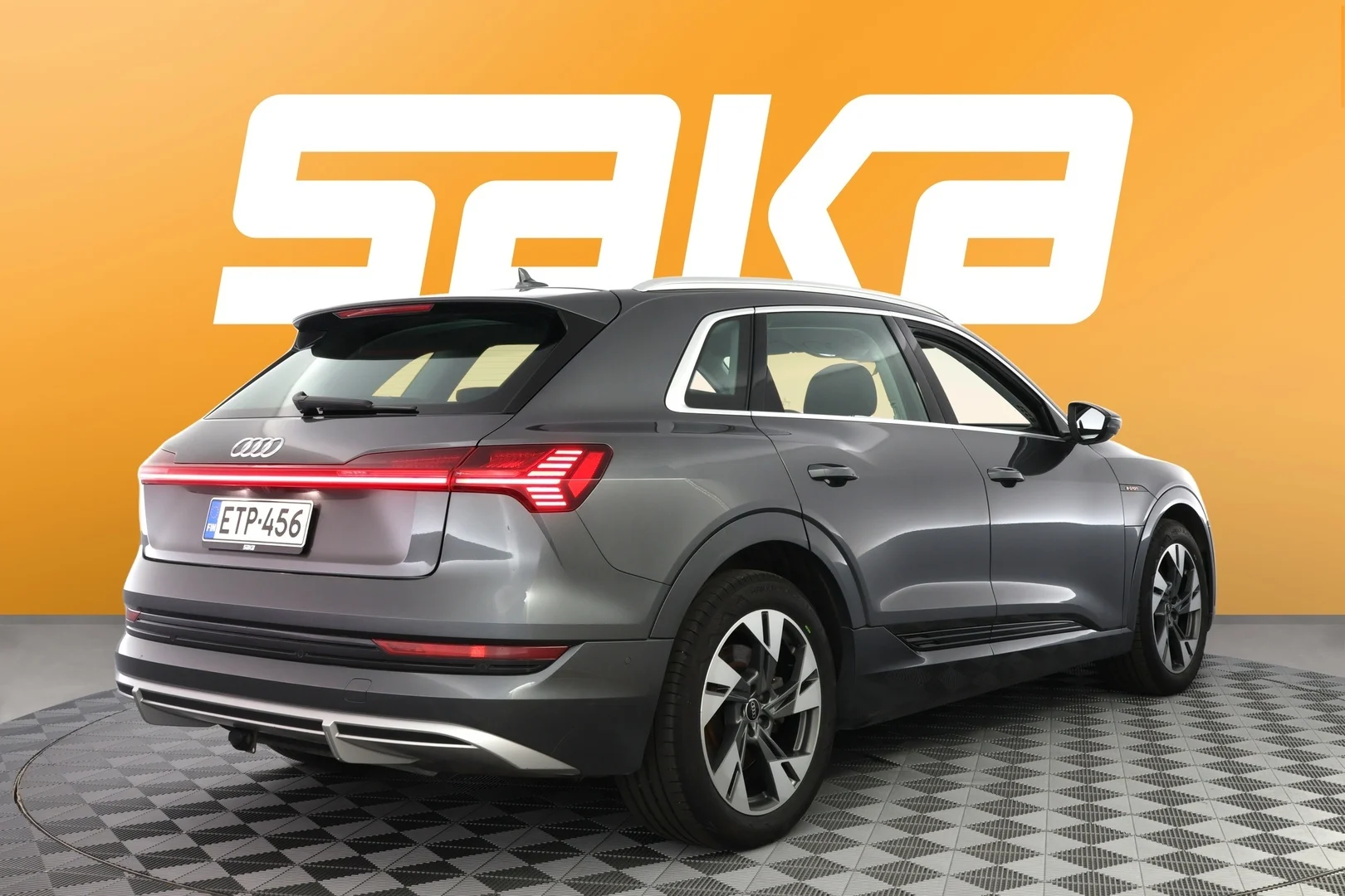 Car Image - 64k4BtwrddXqSjbX3GWmnl