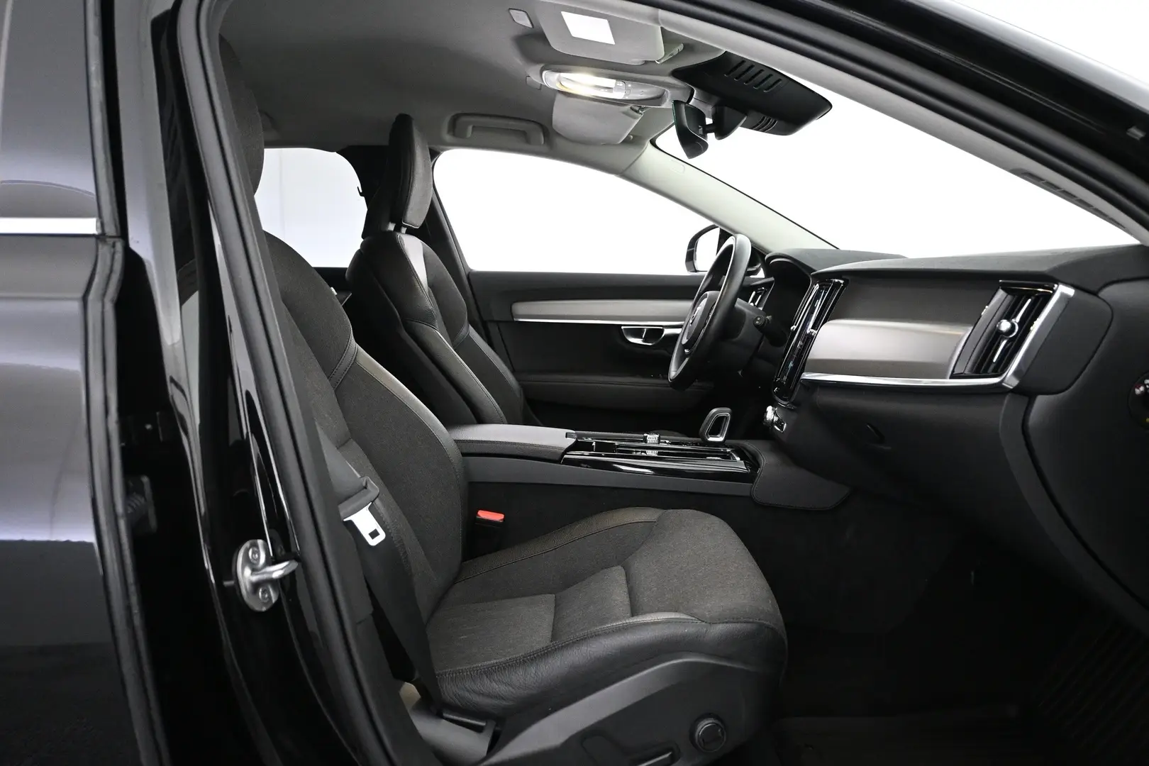 Car Image - 5v3Zqjsi1Gv4AfCHgsObTZ