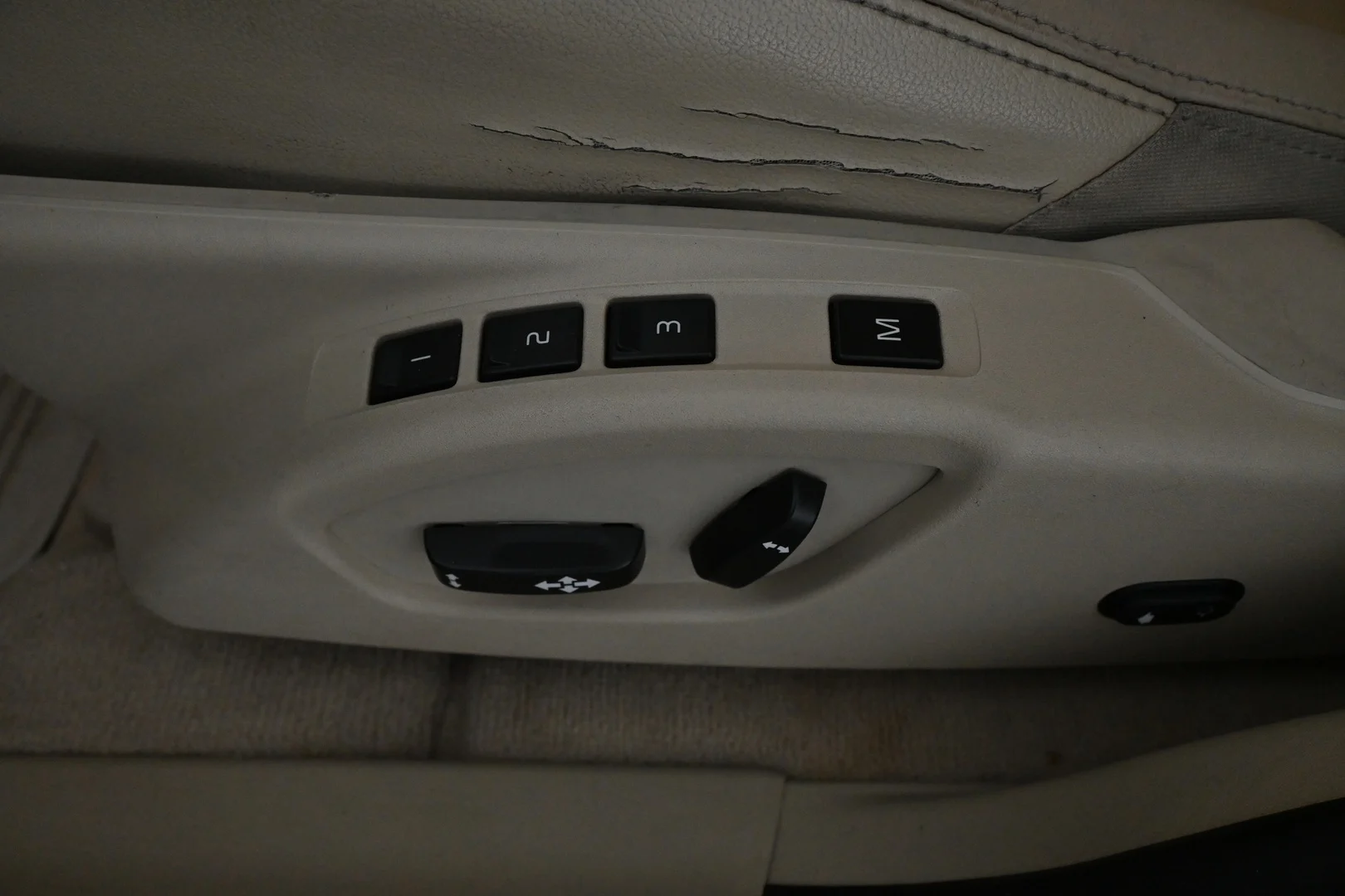 Car Image - 2UiCqE0kZ7ZsjQbEPscVQc
