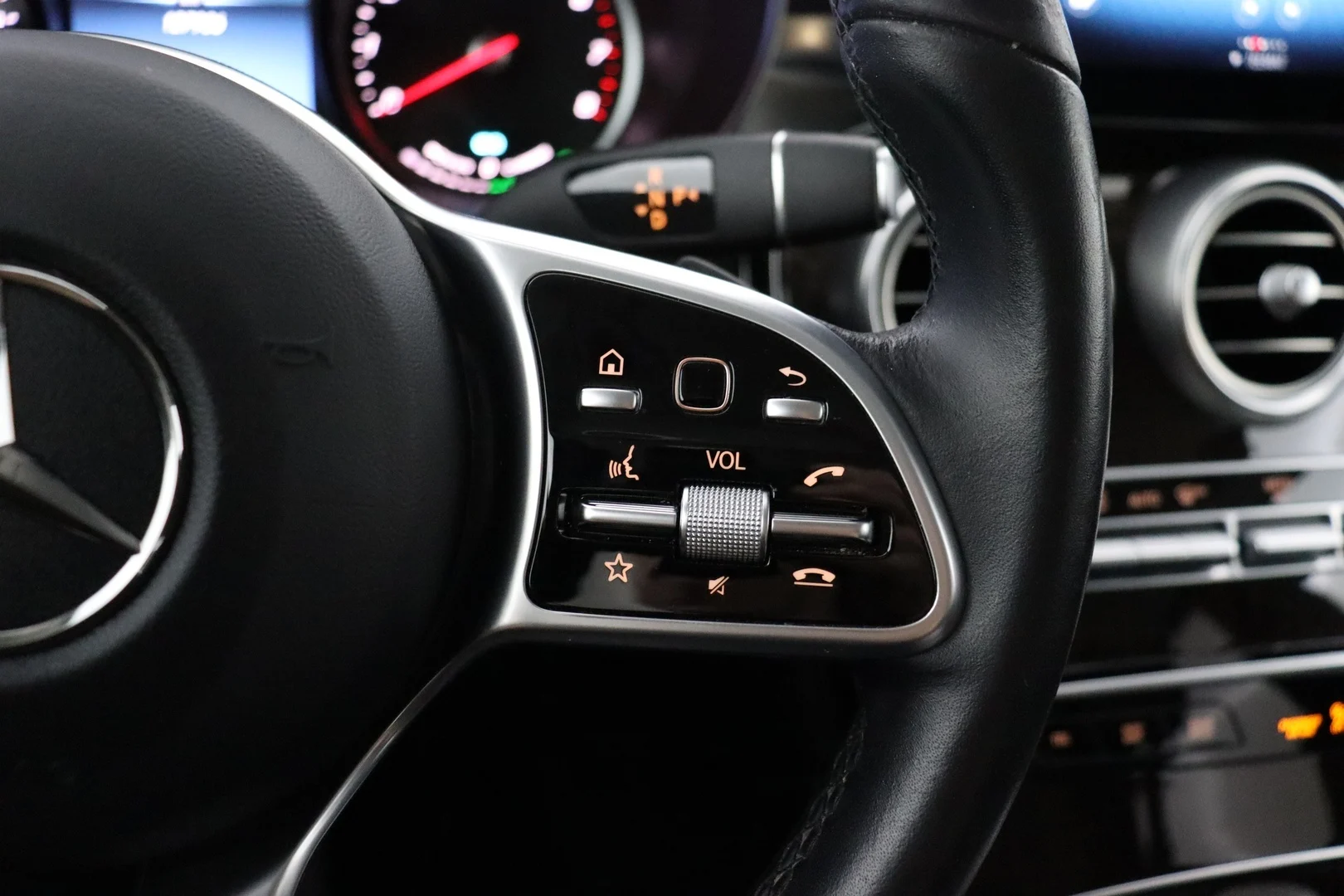 Car Image - 6mFgtiLcjWOOgvSN6PAs2D