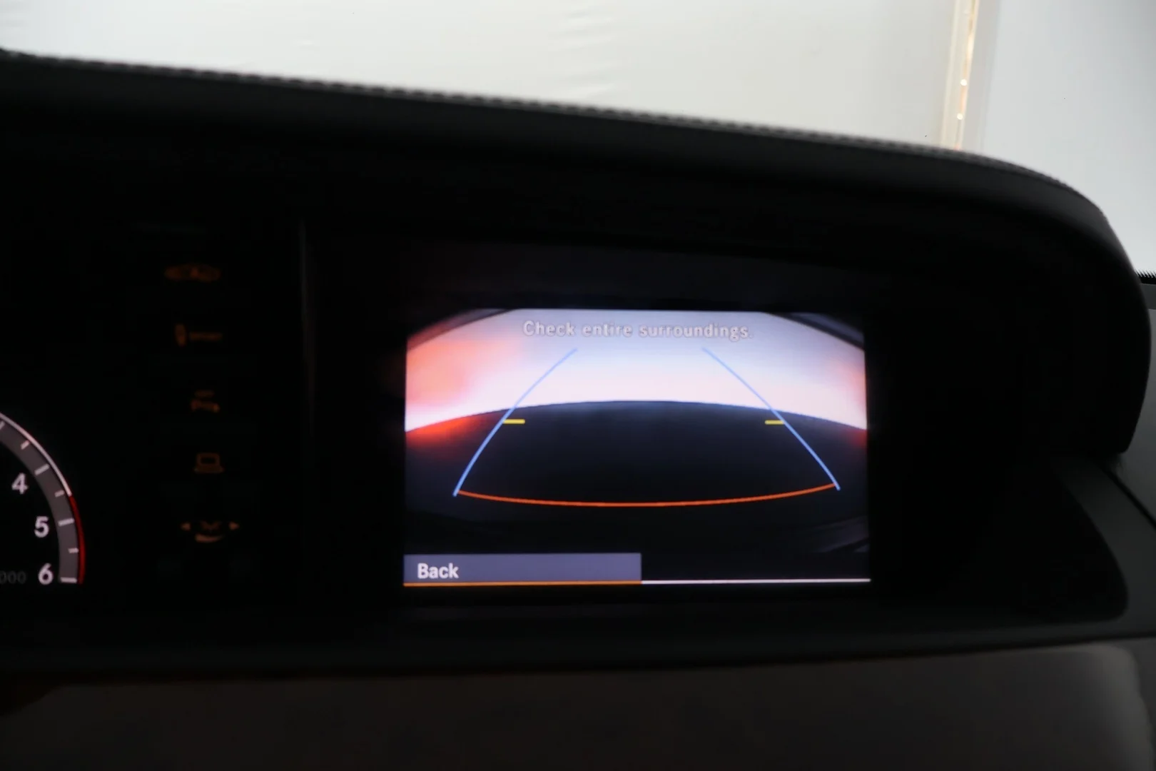 Car Image - dd6BBfFNNIZmIHv81WxM7