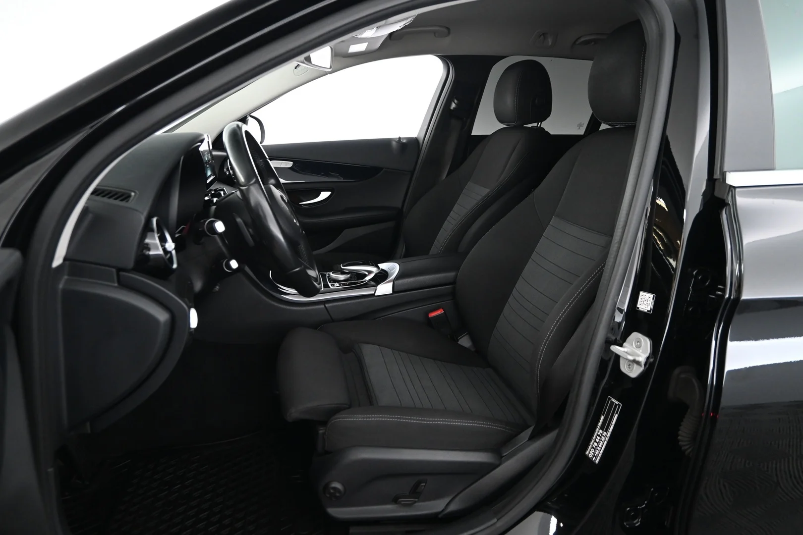 Car Image - 2RDZe9CWTRNtHMzQ1YHiVU