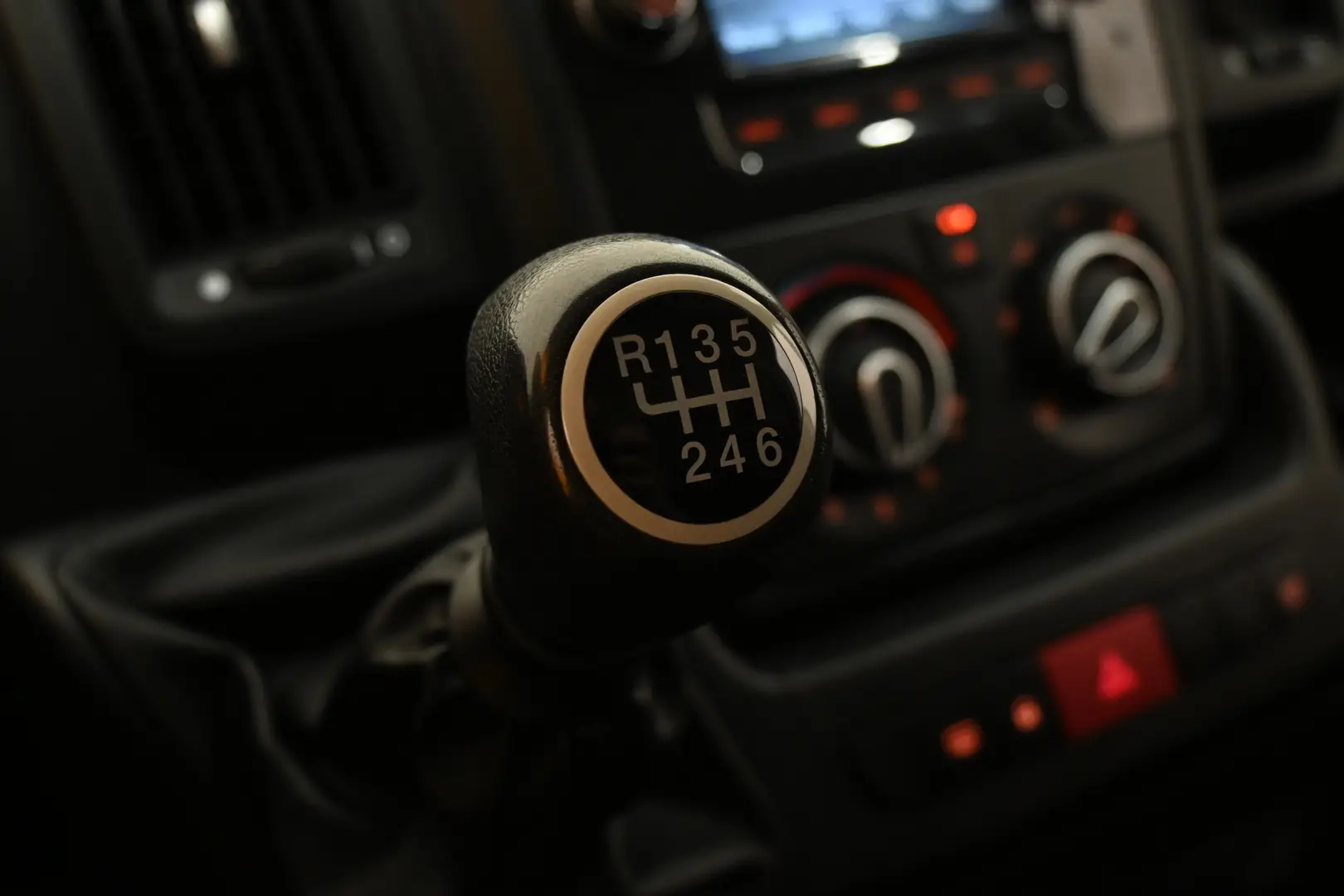 Car Image - 2fz8QbpGUBMknW1sSfEmEY