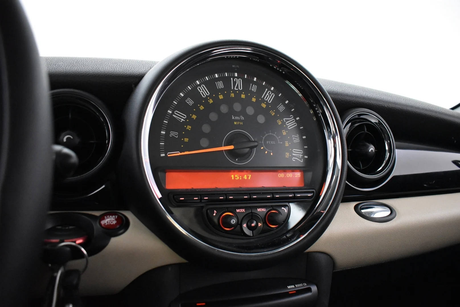 Car Image - 76OqEcS5cksBOq0Sye0tFT