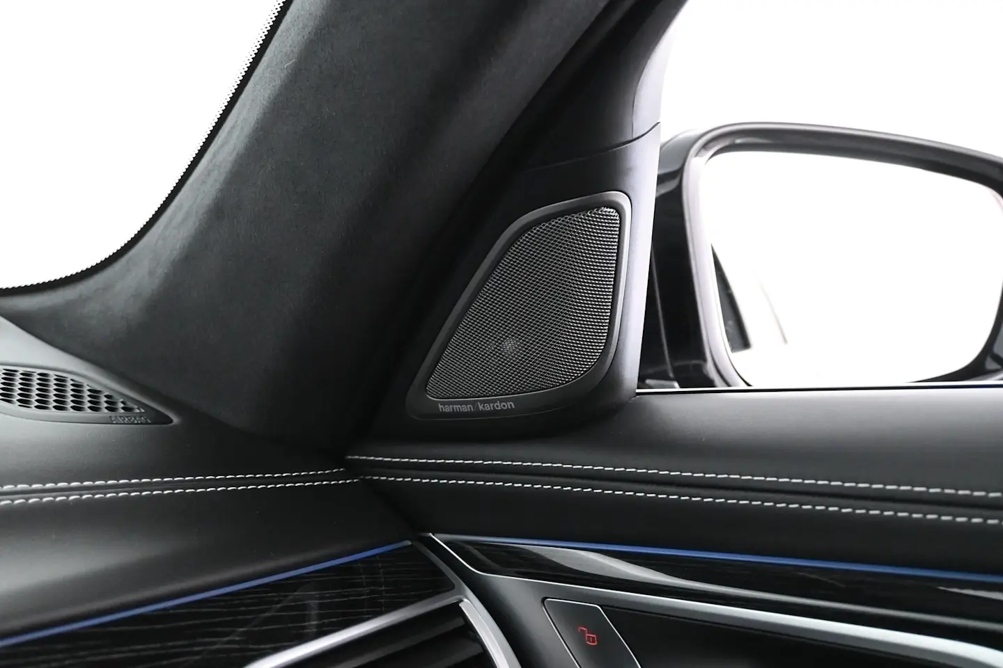 Car Image - 6SmPiGu3f0uVvcStaxfCRD