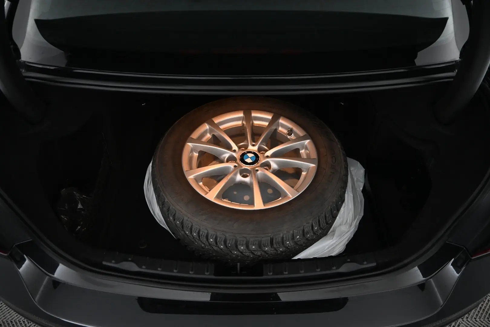 Car Image - 2nuCzqbDyf6WphJR4p8GSh