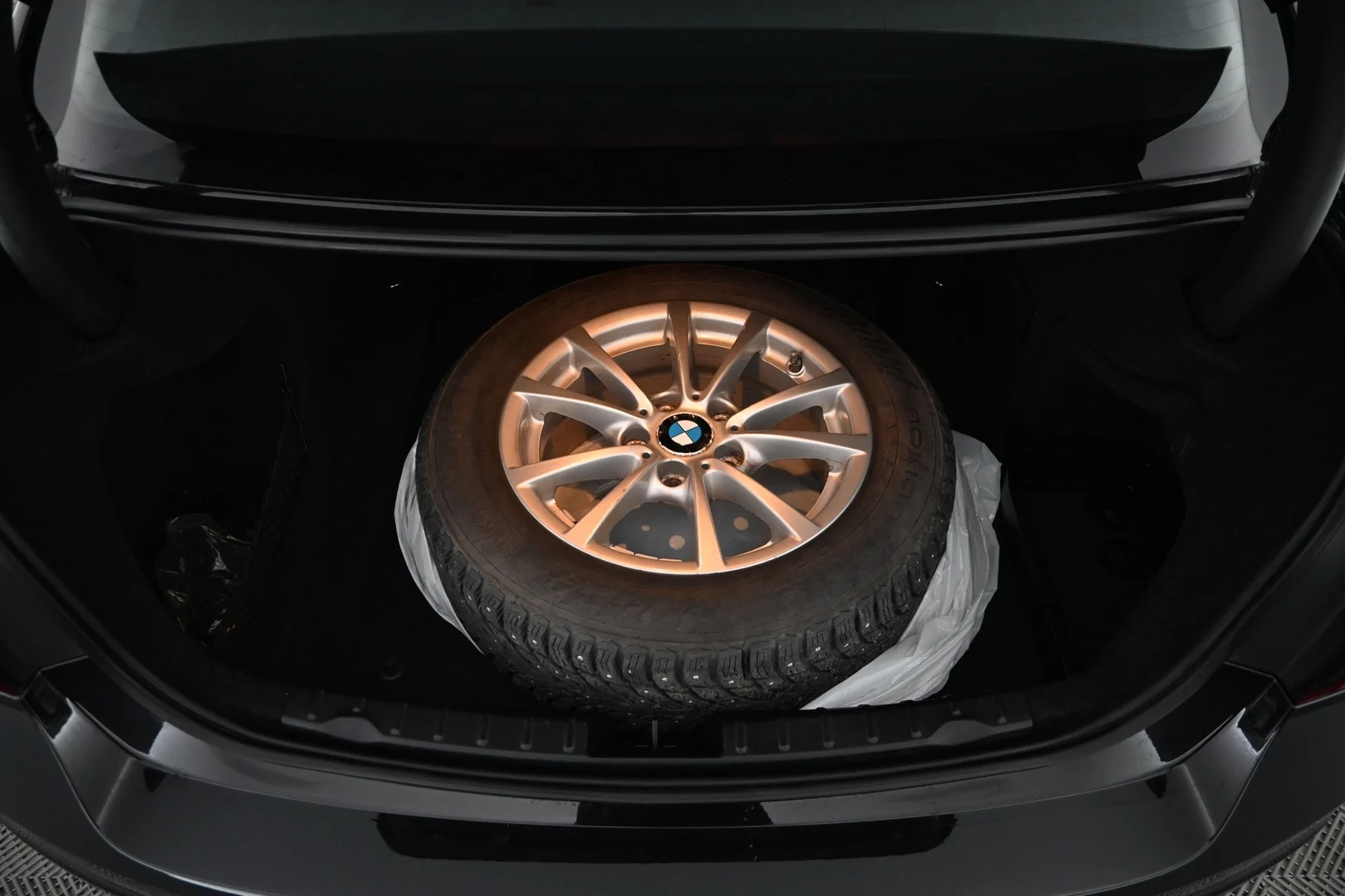 Car Image - 2nuCzqbDyf6WphJR4p8GSh