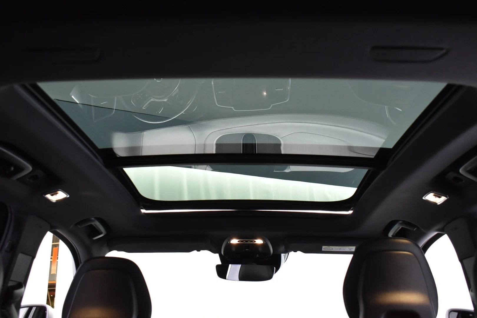 Car Image - 4zncoJlP93K0hV5LVuOpG