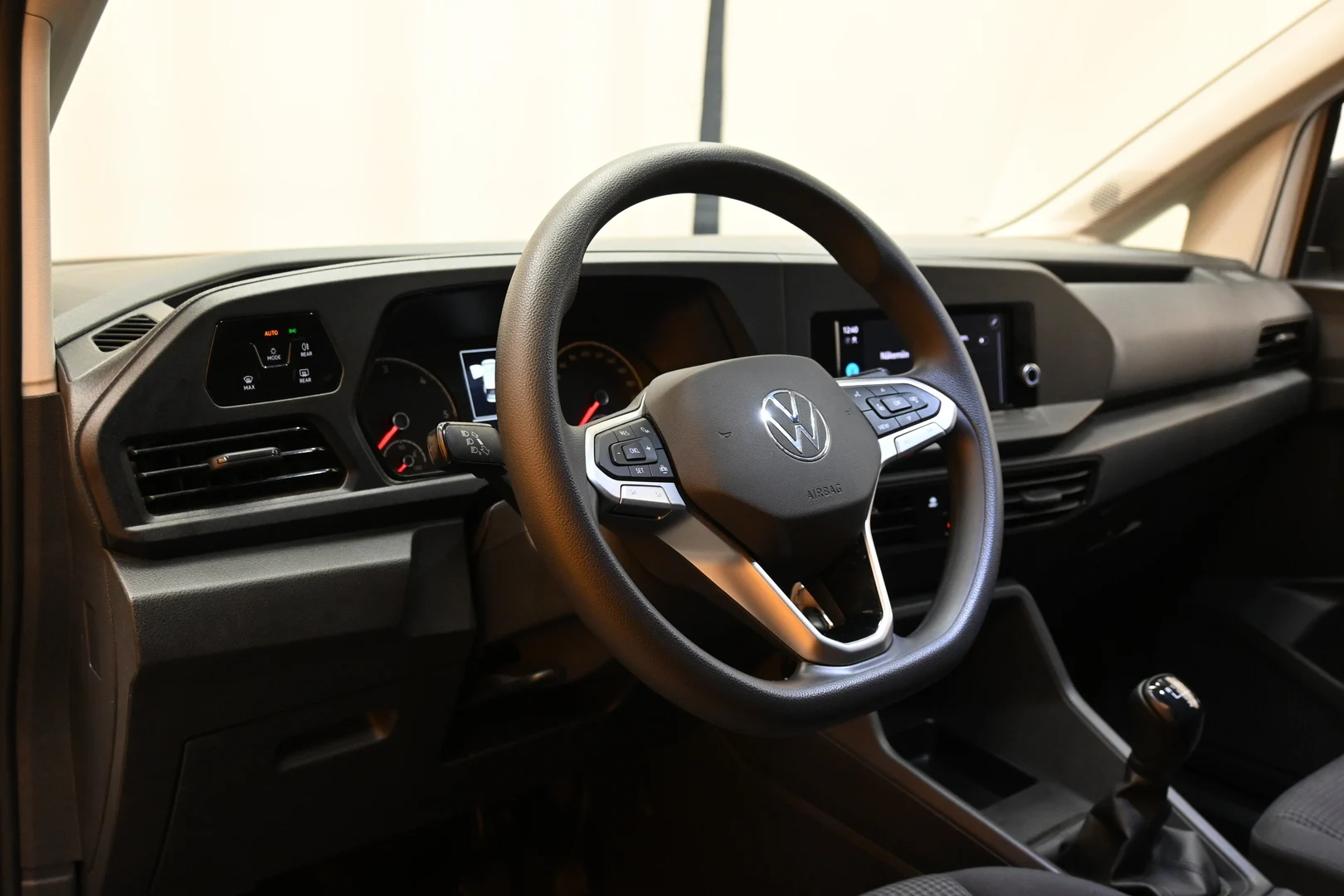 Car Image - hoOSFYwZ4hVhIcQDTruwS