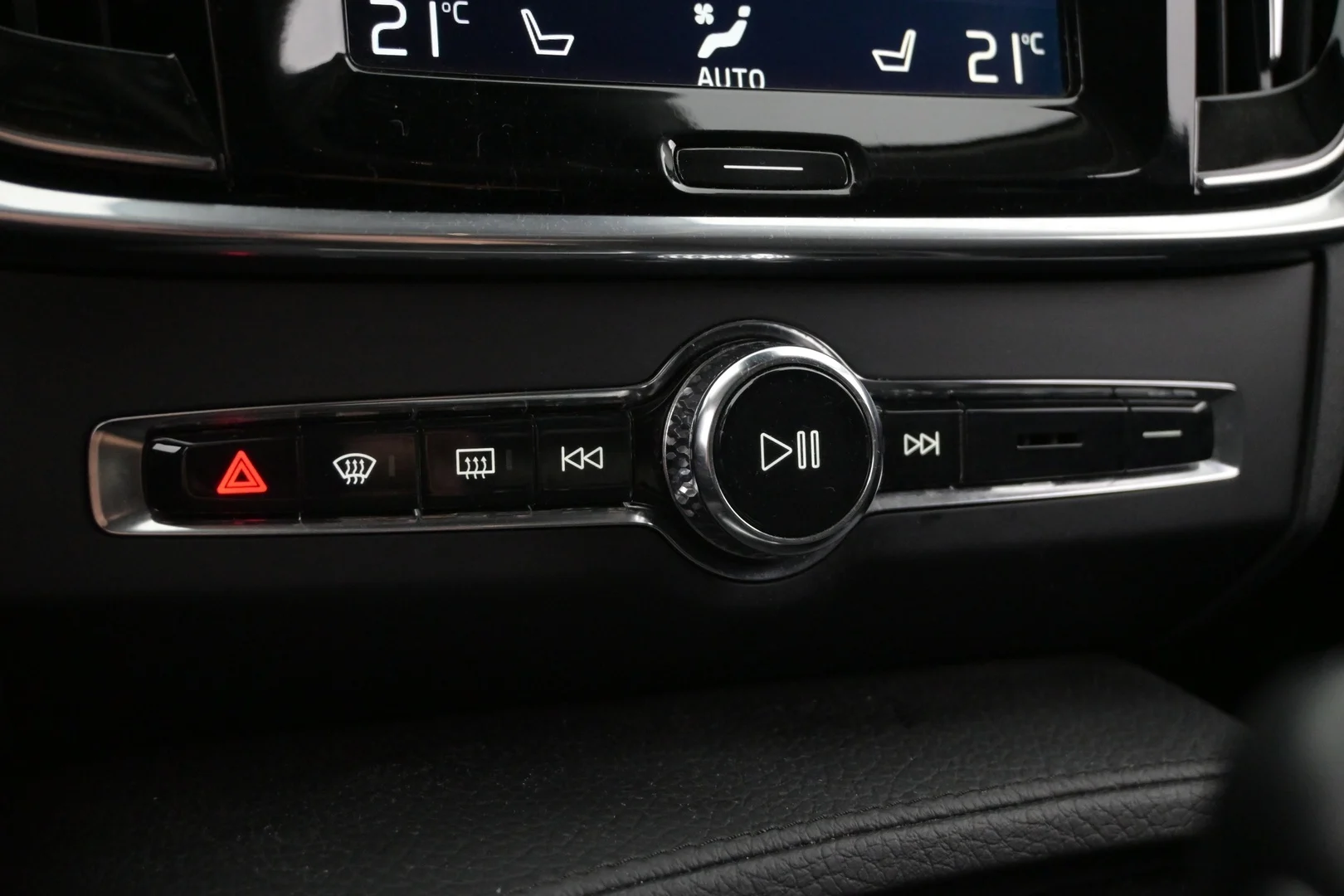 Car Image - 1HOfpagHeVgC2nFP8Ia9ur