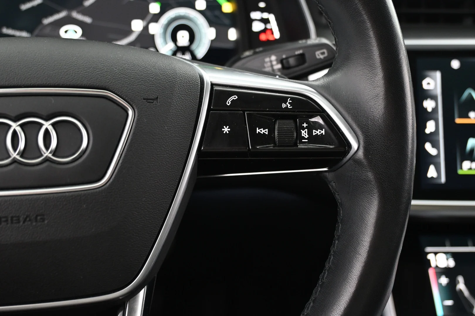 Car Image - 7Cam0FwuDstxceyoH8U1S6