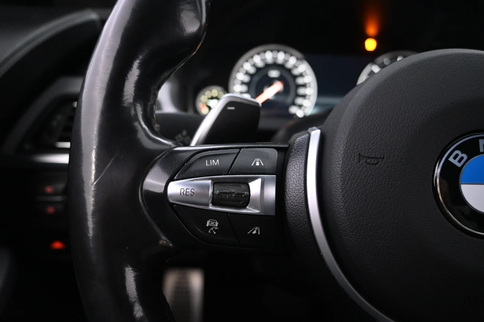 Car Image - 6Y67vXxR64rk8cxZKFQjFe