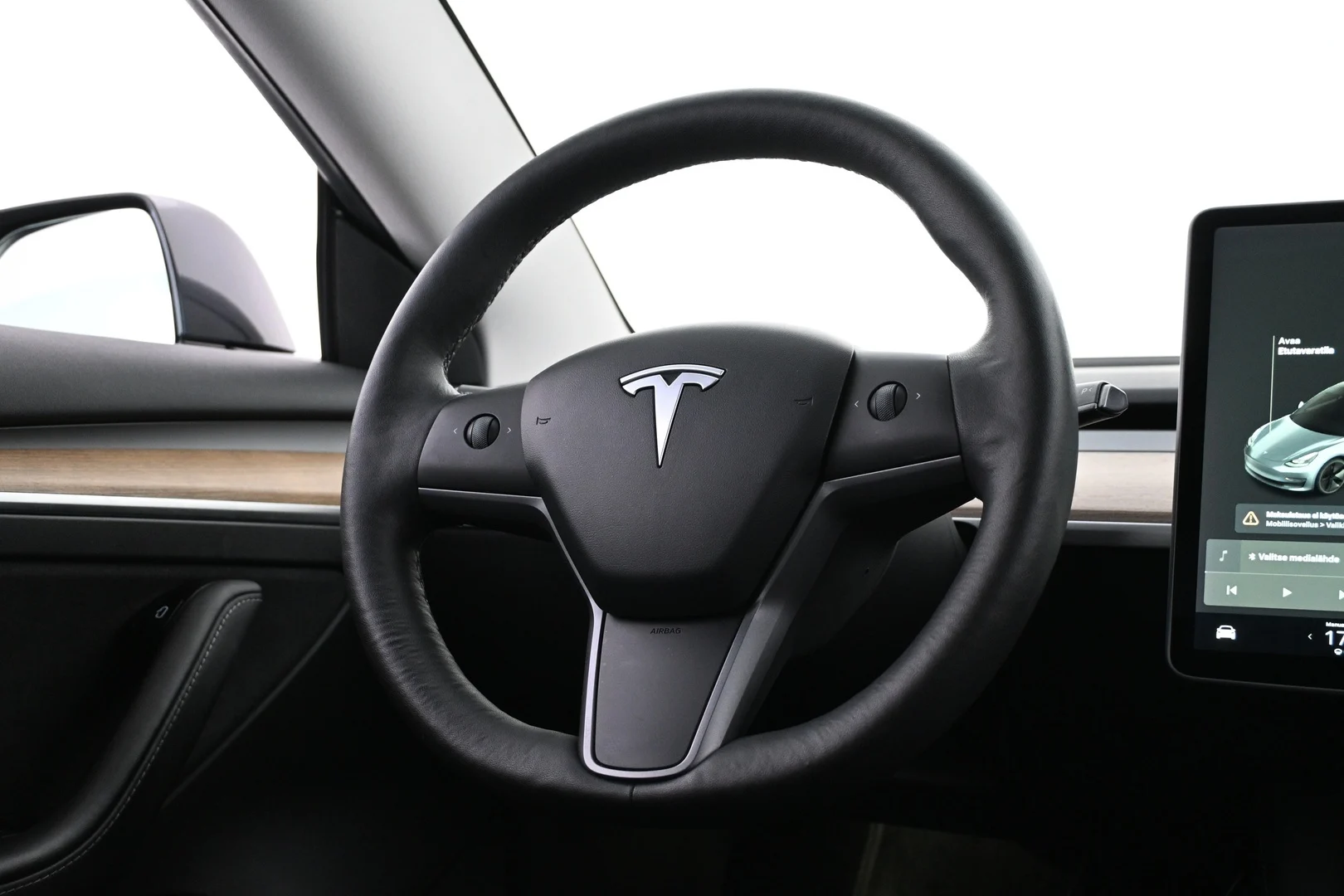 Car Image - 5mtF6IhTFhcKiG6rx52i4B