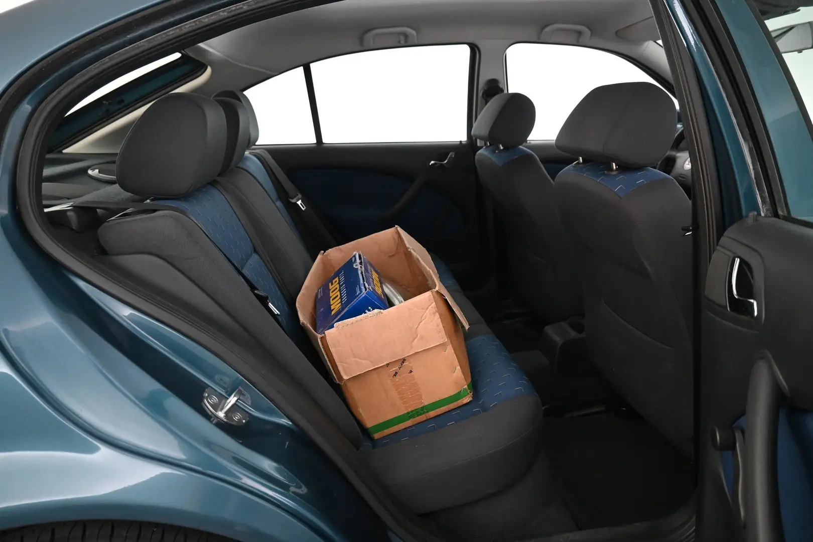 Car Image - 2L0oXsK3APjarkPiTFpnpW