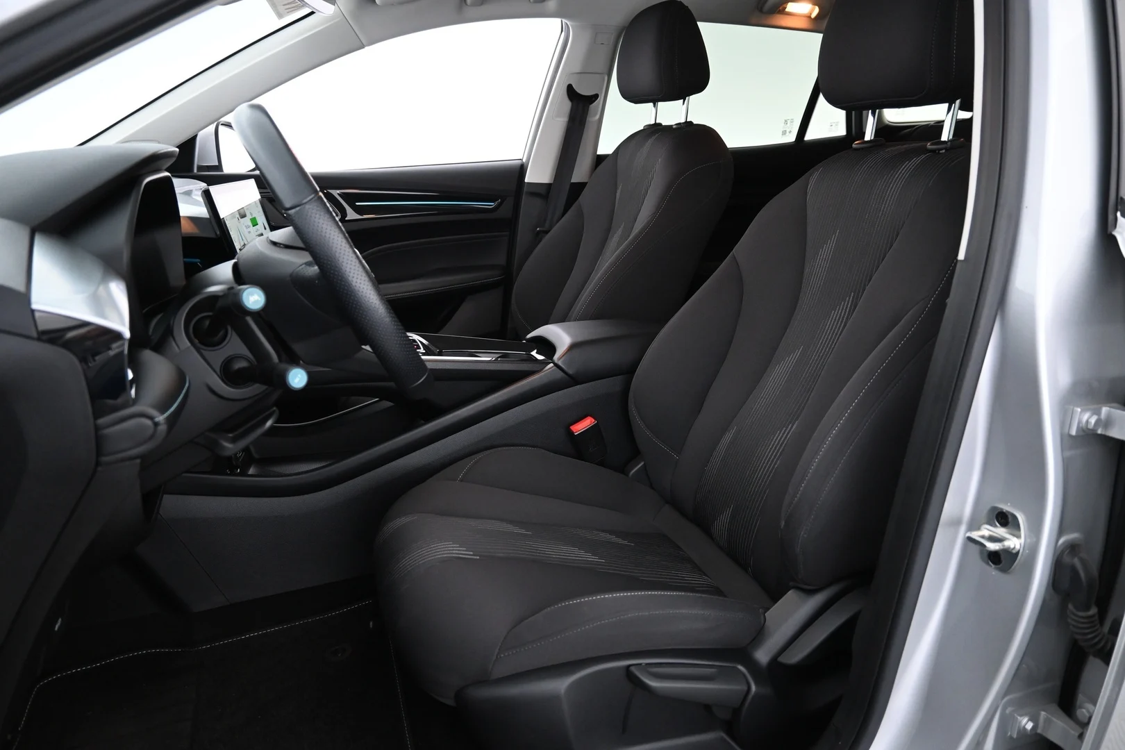 Car Image - 64mVCPOxSxJKZfo2e9VI9J