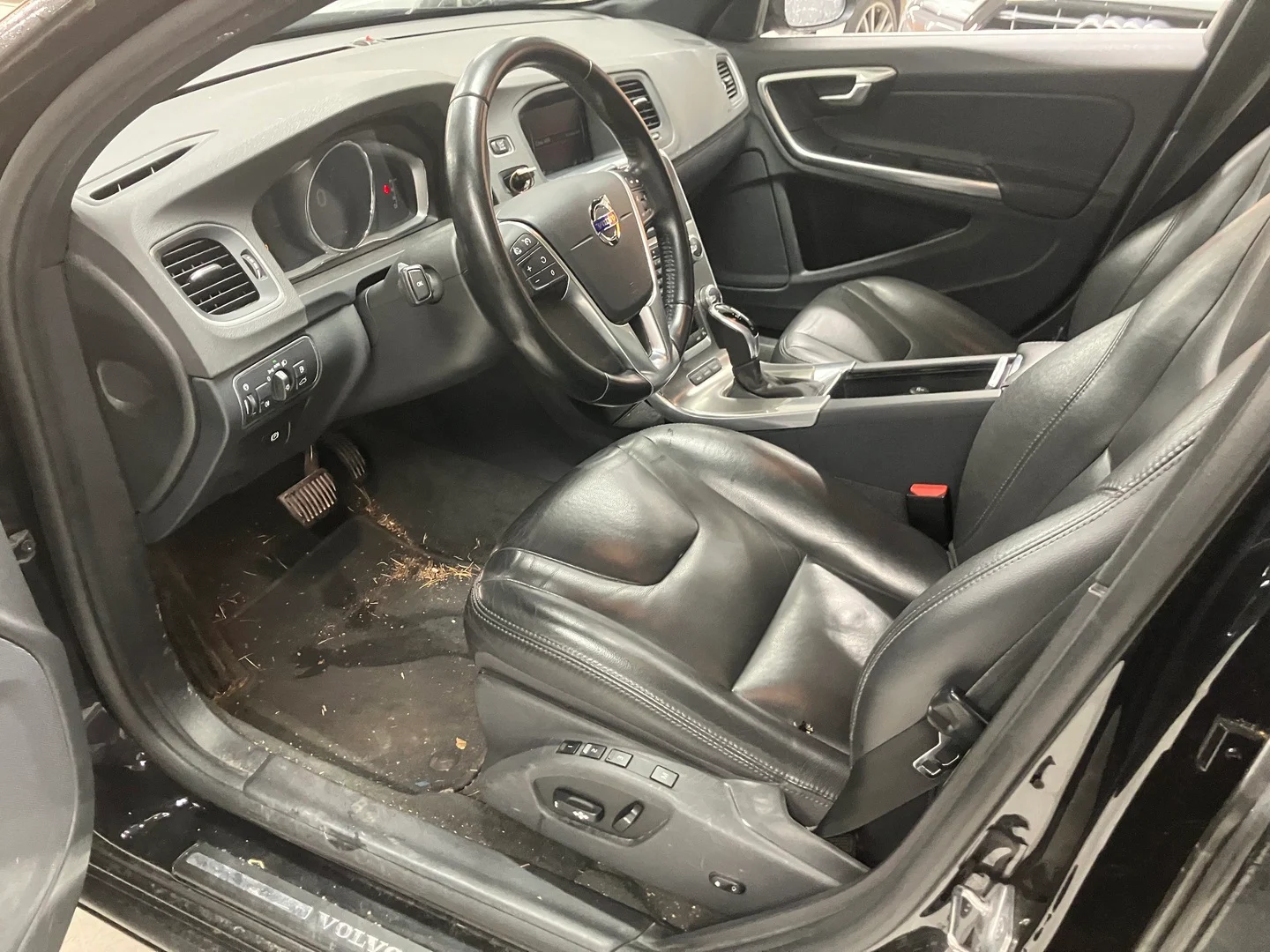 Car Image - 4S3XmjBD1LSSuvmzlqbN3s