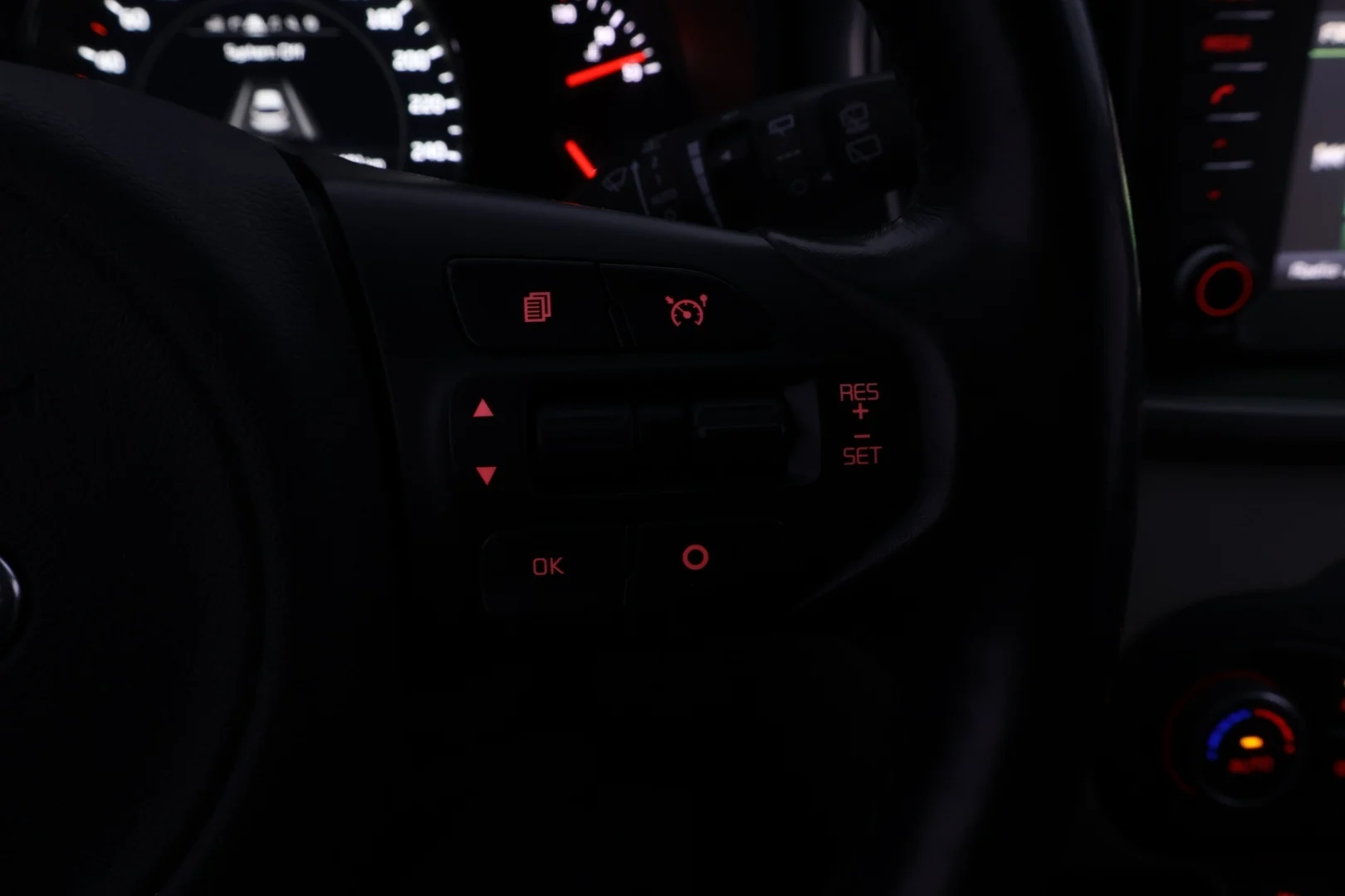 Car Image - 3yFtp4Fs87lk0HK9zECILH