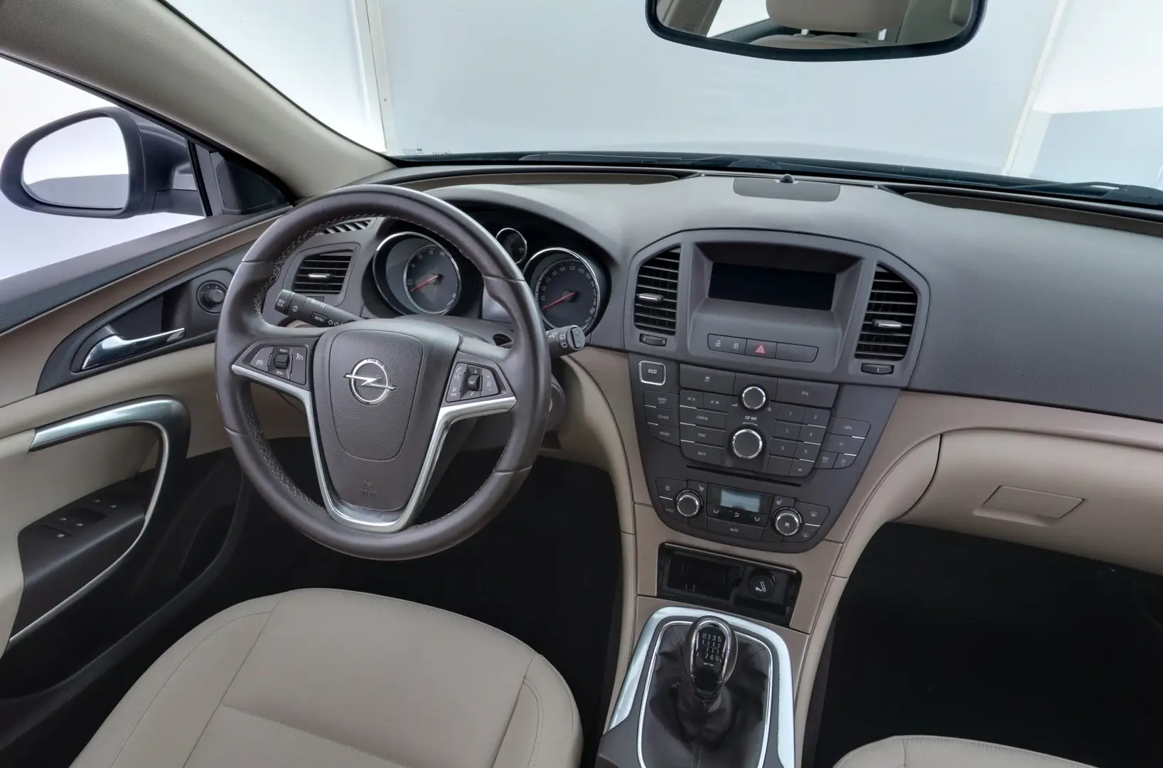 Car Image - 2IpuVD1ezPe0rUFaXTan5K