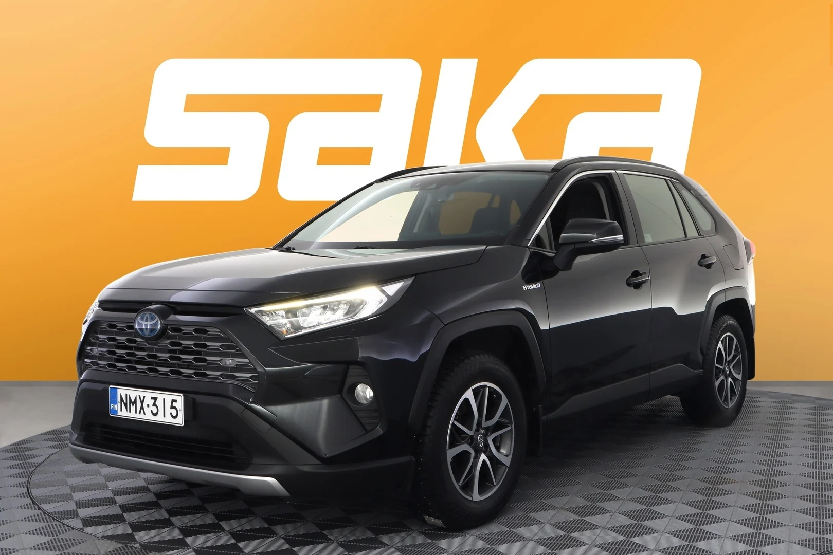 Car Image - 5FxuQfnGjoICGYp8atZTqY