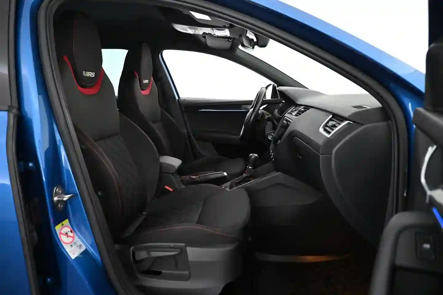 Car Image - 1g0pHIiboUCU8Caj54EQam